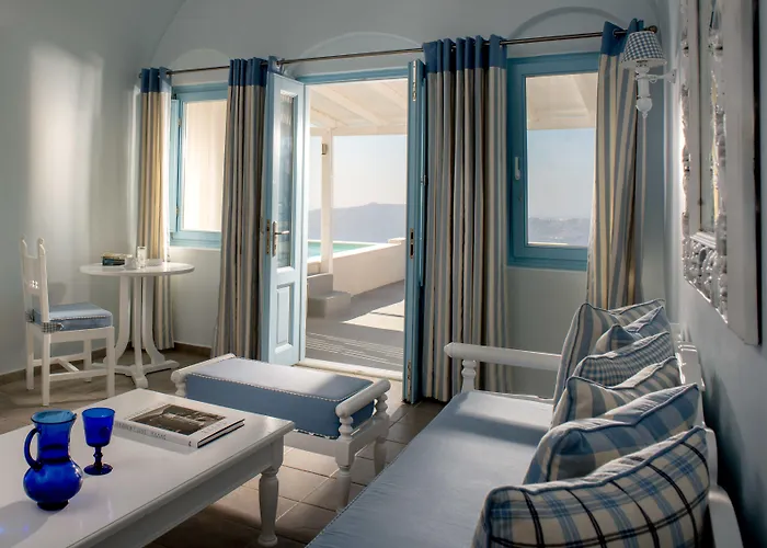 Andromeda & Hotel Imerovigli (Santorini)