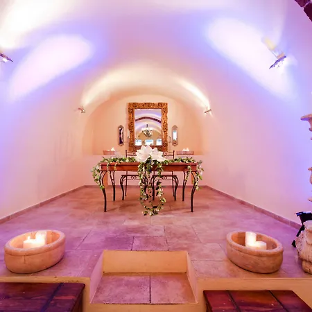 Andromeda & Hotel Imerovigli