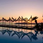 Andromeda Villas&spa Imerovigli (Santorini)