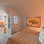 Andromeda Villas&spa 3* Imerovigli (Santorini)