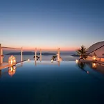 Andromeda Villas&spa 3* Imerovigli (Santorini)