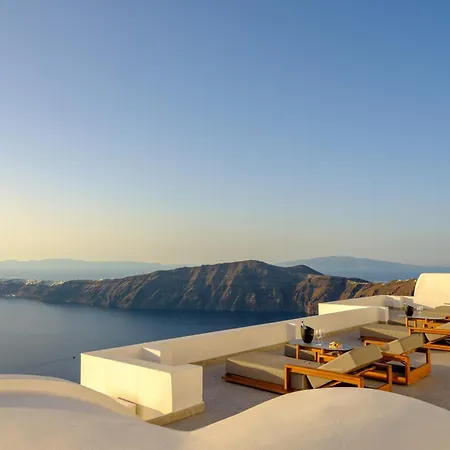 Andromeda & Imerovigli (Santorini)