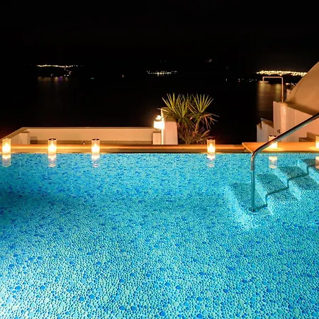 Andromeda & Imerovigli (Santorini)