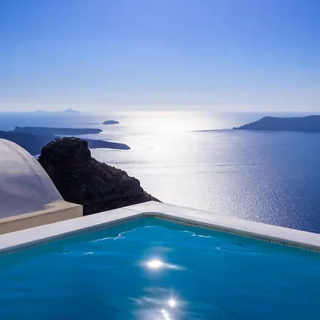 Andromeda & Hotel Imerovigli (Santorini)