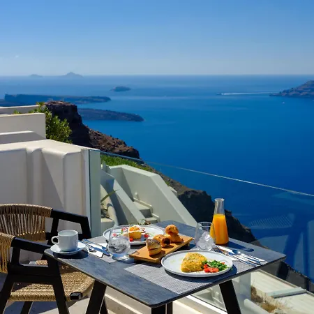 Andromeda & Hotel Imerovigli (Santorini)