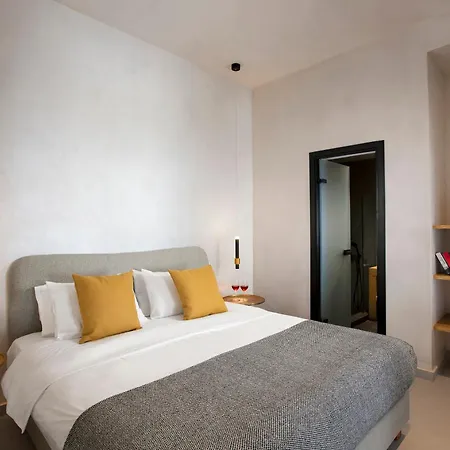 Andromeda & Hotel Imerovigli (Santorini)