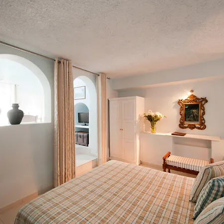 Hotel Andromeda & Imerovigli (Santorini)